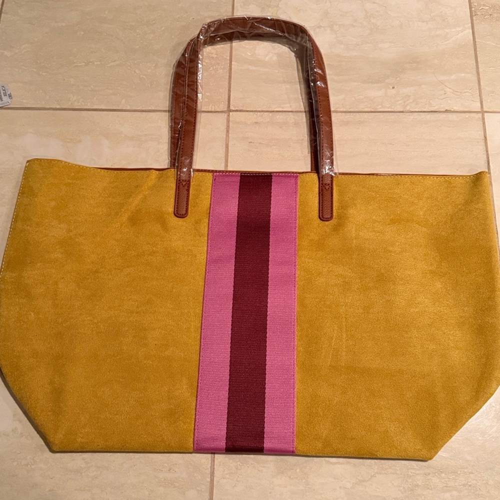 New Neiman Marcus Velveteen Gift Tote: Man Made Materials